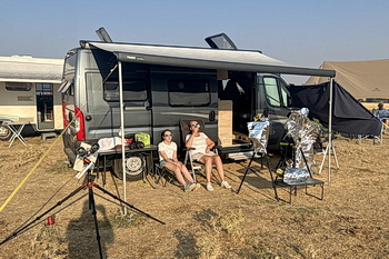 Warten auf die Finsternis